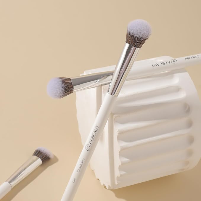 Albeaut Concealer Brush, Angled Brightening Concealer Makeup Brush Under Eye Blending Brush Kitten Paw (189 concealer)