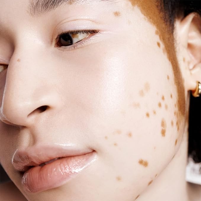 Versed Guards Up Daily Face Sunscreen - Zinc Oxide Mineral for All Skin Types - Lightweight, Skin-Like Non-Nano Sunscreen - Vegan + Pregnancy Safe (1.7 oz)