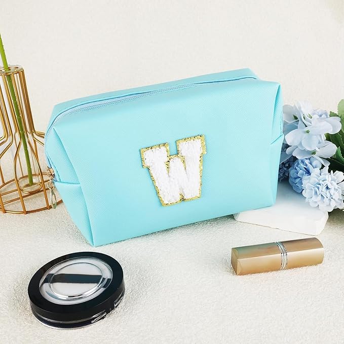 URSKYTOUS Gifts for Girls Initial Makeup Bag Personalized Cosmetic Bag with Zipper Cute Travel Toiletry Bag Waterproof PU Preppy Makeup Pouch Birthday Gift for Teen Girls Women(Blue W)