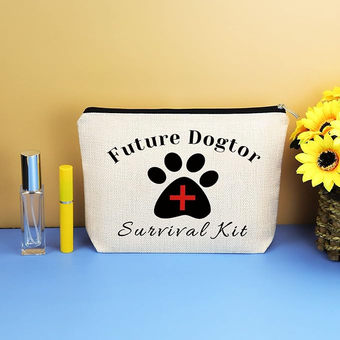 Future Doctor Gift Makeup Bag Vet Tech Gift for Women Veterinarian Gift Cosmetic Bag Dog Doctor Birthday Graduation Gift for Veterinarian Veterinary Technician Dog Animal Doctor Make Up Pouch