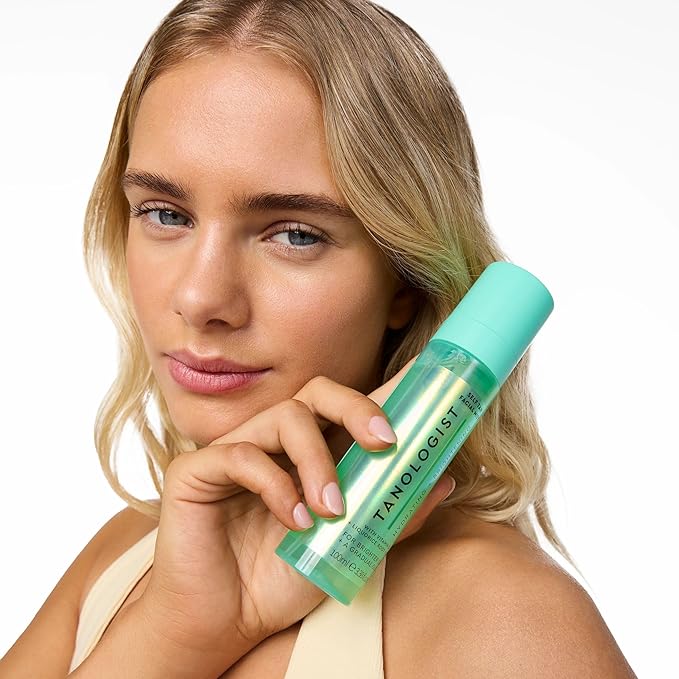Tanologist Self Tan Face Mist, Medium Shade, Hydrating Tanning Spray, Streak-Free, Radiant Finish, Paraben-Free, No Fake Tan Smell, For All Skin Types, 3.38 fl. oz/100 ml Bottle