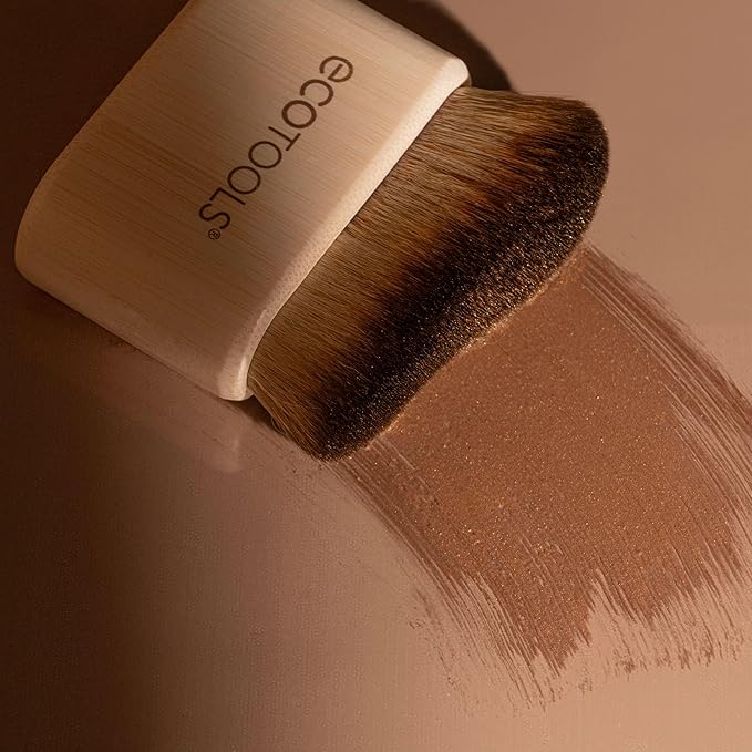 EcoTools Good Tan Body + Face Self-Tan Blending Brush, Kabuki Brush For Applying Self Tanner, Sunless Tanner Blending Brush, Eco Friendly Self Tanning Brush, Vegan, & Cruelty Free, 1 Count