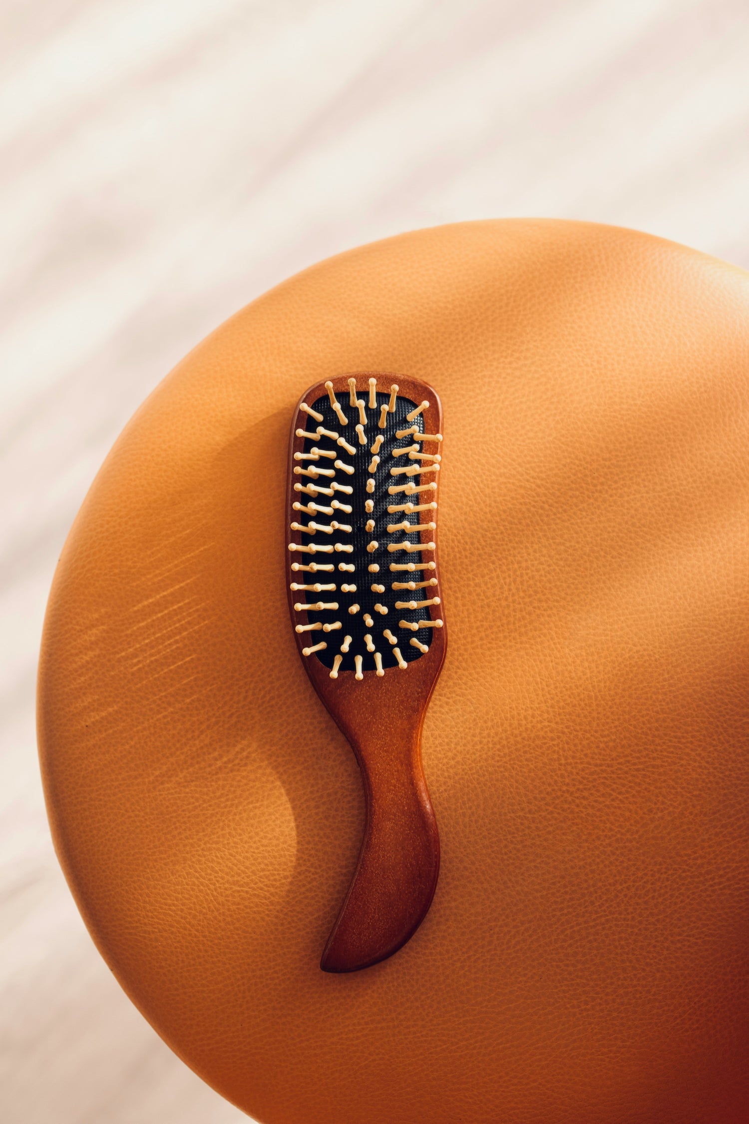 Hair Brushes & Combs