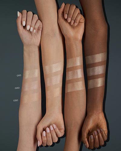 Catrice More Than Glow Powder Highlighter in Supreme