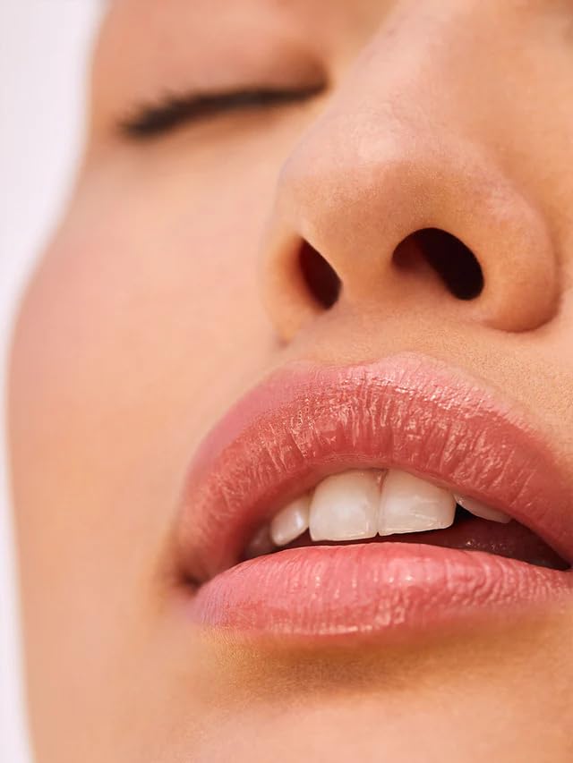 ILIA - Balmy Gloss Tinted Lip Oil | Non-Toxic, Cruelty-Free, Vegan, Hyaluronic Acid, Non-Sticky for Moisturizing + Plumping (Petals, 0.14 fl oz | 4.3 ml)