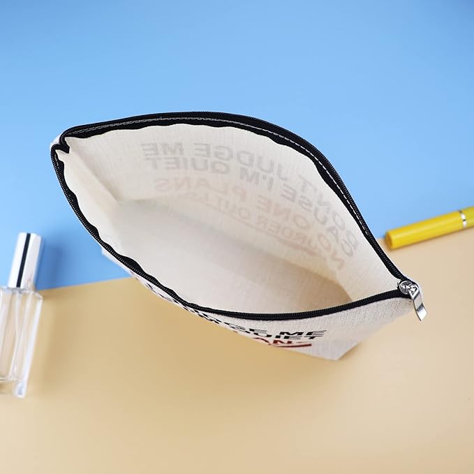 True Crime Gifts Makeup Bag For Women Christmas Gift Cosmetic Bag True Crime Fan Gift True Crime Podcast Lovers Gifts Horror Quotes Gift True Crime Lovers Gift Funny Serial Killer Gift Travel Pouch