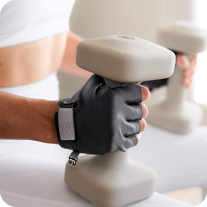 WeGym Breathable Workout Gloves for Men and Women, Exercise Gloves with Cushion Pads and Full Palm Protection, Weight Lifting Gloves for Gym, Fitness and Training
