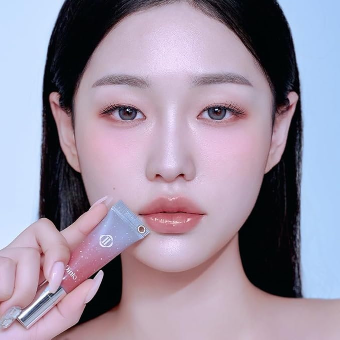 DINTO Frozen Lip Jelly - Icy Cool Plumping Lip Gloss with Metal Tip - High-Shine Non-Sticky Jelly Formula for Fuller, Juicy Lips - Vegan & Cruelty-Free - 0.34 fl oz - Shade 372 Snow Queen