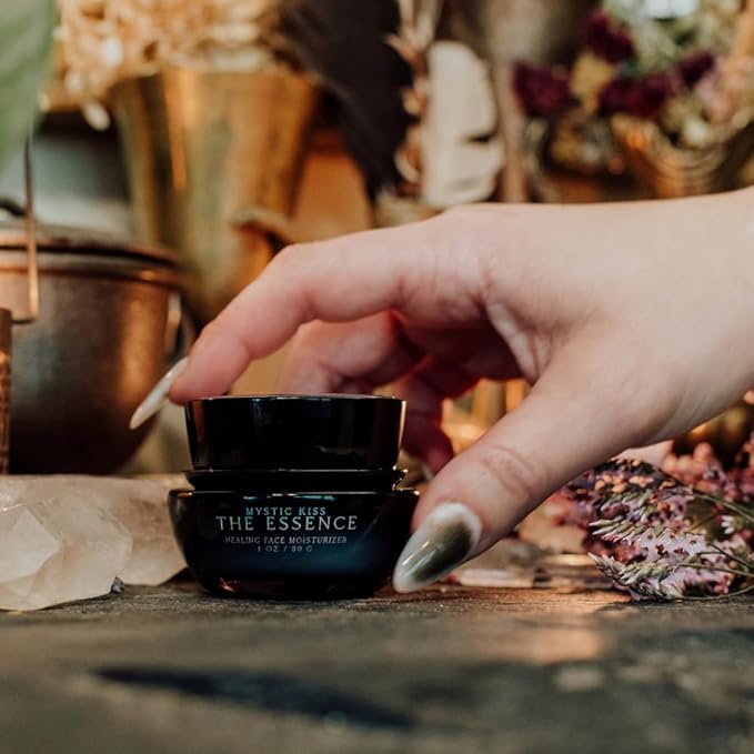Mystic Kiss the Essence Vitamin C Moisturizer Face cream I Anti Aging Face Cream I Hydrating Face Moisturizer