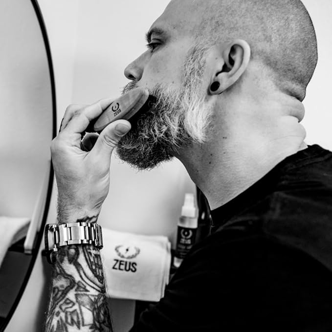ZEUS Pocket Beard & Mustache Brush for Men, Travel Size Beard Brush, Soft Boar Bristles (Made in Germany) N92