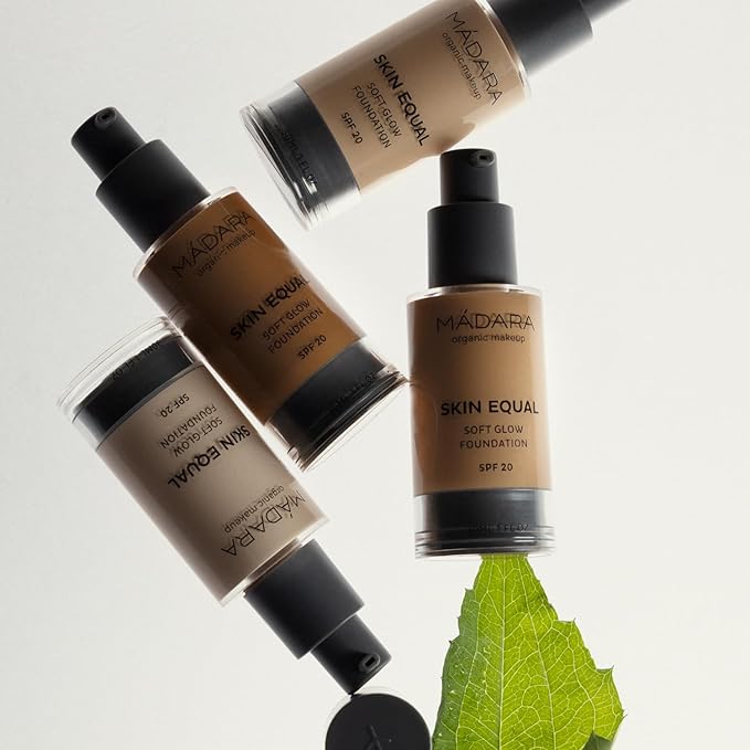 MÁDARA Organic Skincare | Skin Equal Soft Glow Foundation SPF15 Sand 40-30 ml, Mineral foundation with hyaluronic acid, Buildable medium coverage, Dewy foundation, Vegan, COSMOS natural certified