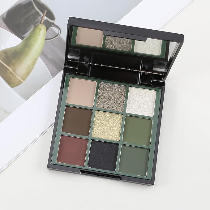 Boobeen Nude Eyeshadow Palette - Matte and Shimmer Makeup, Highly Pigmented Creamy Eye Shadow Powder, Create a Neutral Eye Look, Long Wearing，Easy to Build Dramatic Glamour Looks (Green)
