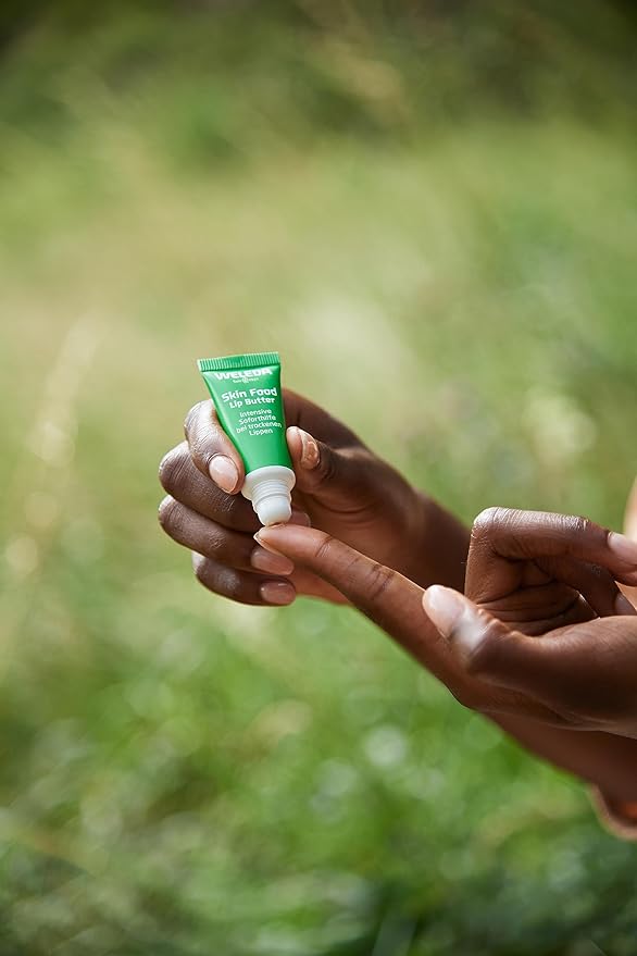 Weleda skin food lip butter,