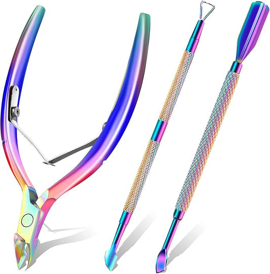 Cuticle trimmer with cuticle pusher