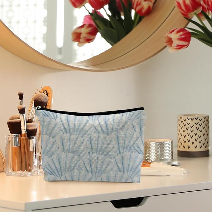 RYYCDOI Beach Makeup Bag, Beach Gifts for Women, Blue Sea Shell Preppy Beach Cosmetic Bags Zipper Pouch, Beach Gifts for Women Friends, Beach Lovers Gifts, Blue Makeup Pouch Zipper Bag
