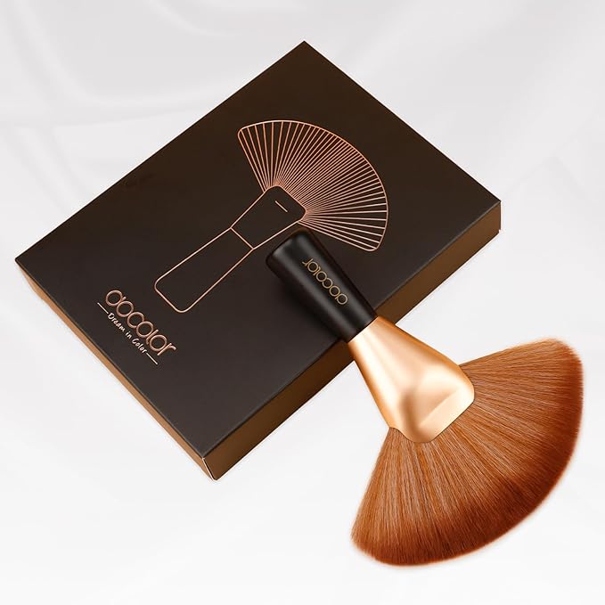 docolor Fan Brush Finishing Powder Brush Multi-use Brush For Face and body Professional Makeup Brush for Salon Use Perfect For Spray Tan Powder Highlighting Blush Powder Bronzer Contour