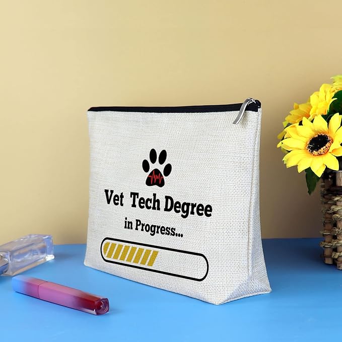 Veterinarian Makeup Bag Future Veterinarian Vet Tech Gift for Women Cosmetic Bag Veterinary Medicine Graduation Present Vet Tech Appreciation Thank You Gift Christmas Birthday Present Travel Pouch