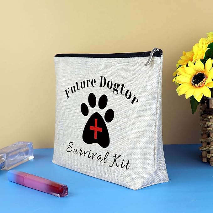 Future Doctor Gift Makeup Bag Vet Tech Gift for Women Veterinarian Gift Cosmetic Bag Dog Doctor Birthday Graduation Gift for Veterinarian Veterinary Technician Dog Animal Doctor Make Up Pouch