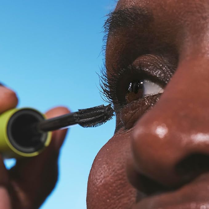Well People Expressionist Curling Mascara, Curved Brush and Weightless Formula Lift, Separate and Nourish Lashes with Olive and Jojoba Oils, Smudge-Resistant, Clump- and Flake-Free, Black