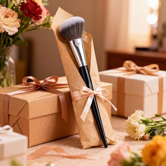 GUOXIAONIU Angled Blush Brush, Bronzer Brush, Contour Brushes For Makeup, Foundation Brush, Angled Makeup Brush, Soft Dense Bristles Vegan & Cruelty-Free, Ideal For Liquid Cream And Powder Cosmetics
