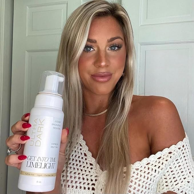 Ultra Dark Starter Pack: Ultra Dark Sunless Tanning Mousse + Applicator Mitts