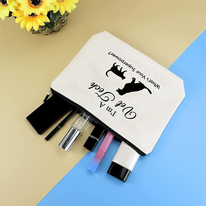 Vet Tech Gift Makeup Bag Veterinarian Appreciation Gift Thank You Gift for Veterinarian Cosmetic Bag Veterinary Student Graduation Gift Christmas Thanksgiving Birthday Gifts for Veterinarian Vet Tech