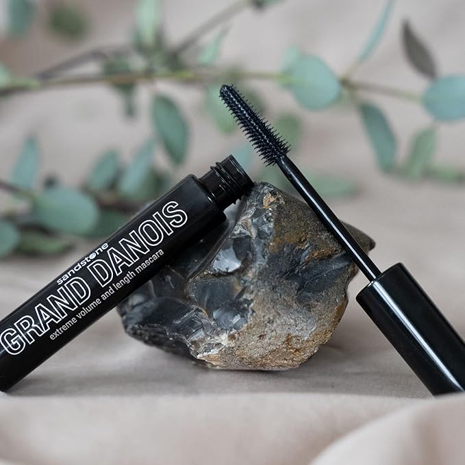Sandstone Scandinavia Hypoallergenic Mascara for Sensitive Eyes – Brown – Smudge-Proof & Sweat-Resistant – Lengthening & Volumizing – Vegan, Fragrance-Free