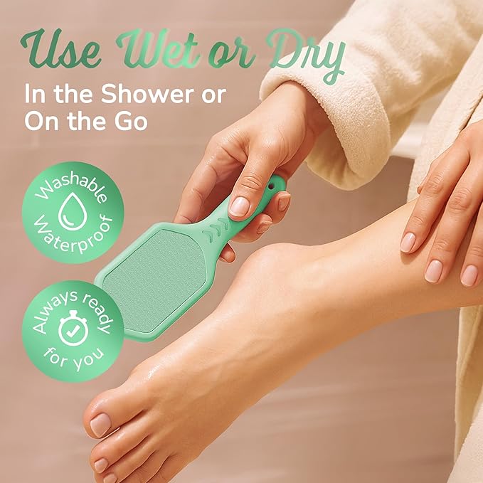 Nano Glass Foot File - Silicone Foot Callus Remover for Feet and Cracked Heels - Heel Scraper for Dead Skin - Ergonomic Foot Scrubber & Exfoliator for Shower with Non-Slip Grip - Green