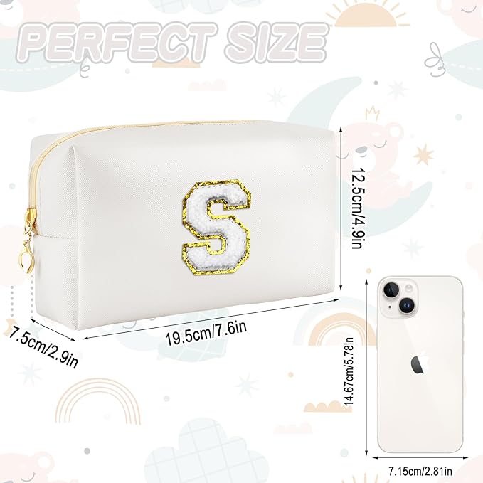 URSKYTOUS Gifts for Girls Initial Makeup Bag Personalized Cosmetic Bag with Zipper Cute Travel Toiletry Bags Waterproof PU Preppy Makeup Pouch Birthday Gift for Teen Girls Women(White S)