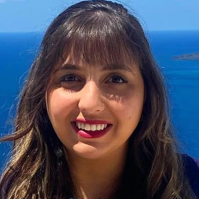 Premium Long Lasting Matte Lip Liner Pencil | It's Magic | Magenta…