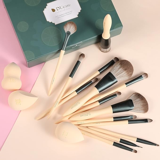 DUcare Makeup Gift Set 18PCS,with 14pcs Makeup Brush Set 3Pcs Makeup Sponges 1PC Cosmetic Bag for Foundation Blending Powder Blush Concealers Eye Shadows
