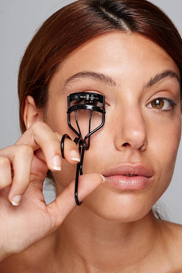 Eyelash Curler – Precision Lash Lift in Seconds with 5 Replacement Pads, Eyebrow Brush & Satin Travel Bag – Gentle & Safe, German Stainless Steel for Perfect Curls - Gift (Natural Curl)