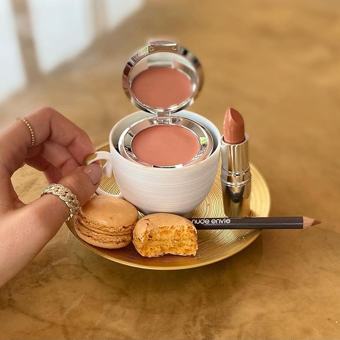 nude envie Lip Liner Pencil - Certified Vegan Vegan