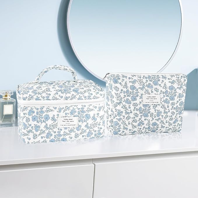 URSKYTOUS 2Pcs Cotton Quilted Makeup Bag for Women Extra Large Small Travel Cosmetic Bag Set Cute Blue Floral Print Makeup Pouch Portable Toiletry Bag Organizer Coquette Vintage Puffy Travel Essential