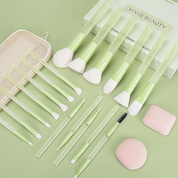 Green Makeup Brush Set – 18PCS Makeup Brushes with 2 Sponges & Travel Bag, Soft Cosmetic Brushes for Foundation, Powder, Blush, Eyeshadow – Professional & Beginner Beauty Brush Kit for Women