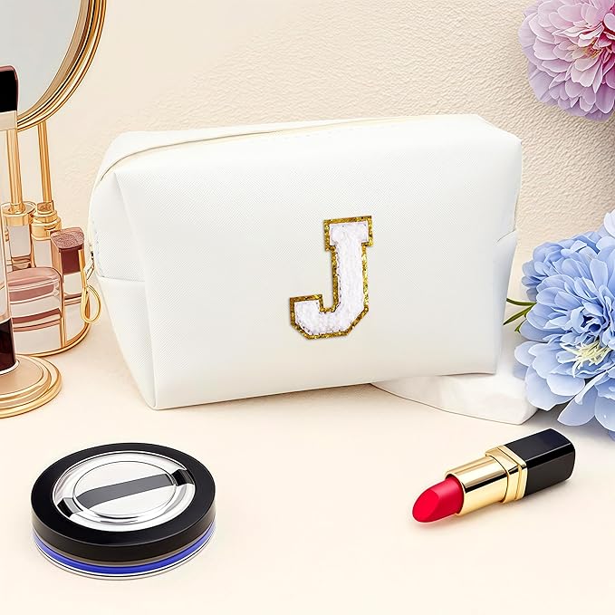 URSKYTOUS Gifts for Girls Initial Makeup Bag Personalized Cosmetic Bag with Zipper Cute Travel Toiletry Bags Waterproof PU Preppy Makeup Pouch Birthday Gift for Teen Girls Women(White J)
