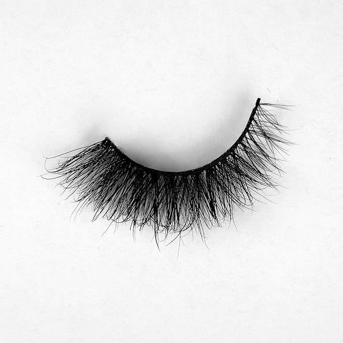 Pooplunch Cat Eye Lashes Wispy Volume False Eyelashes Natural 8D Short Soft Fake Eyelash Faux Mink Lash Strips 7 Pairs Pack