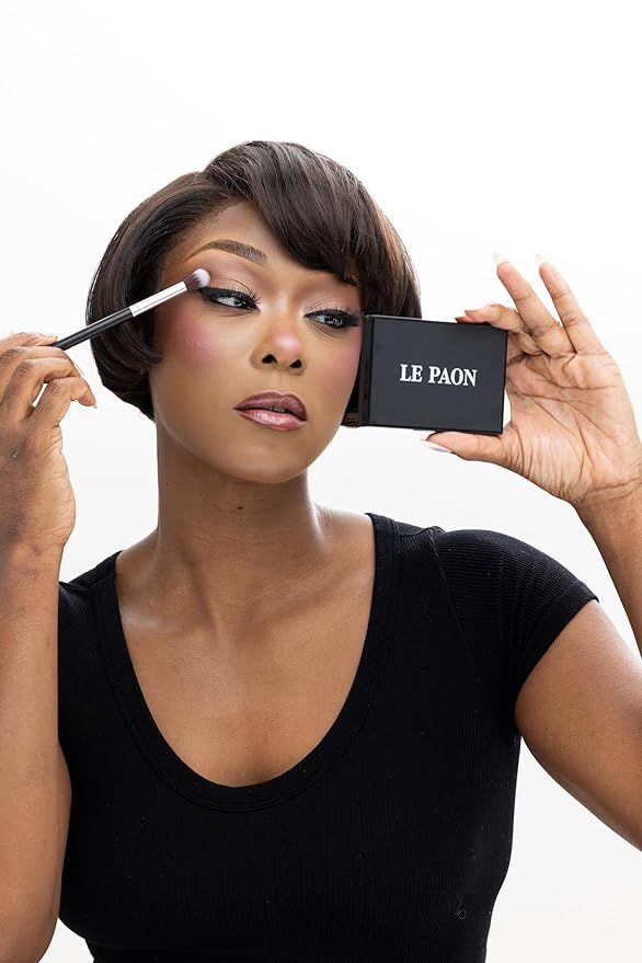 Eyeshadow Palette – 6 Highly Pigmented, Crease-Proof Matte & Shimmer Shades – Long-Lasting, Blendable & Buildable Pigments – Compact & Travel-Friendly (Bare Neutrals)