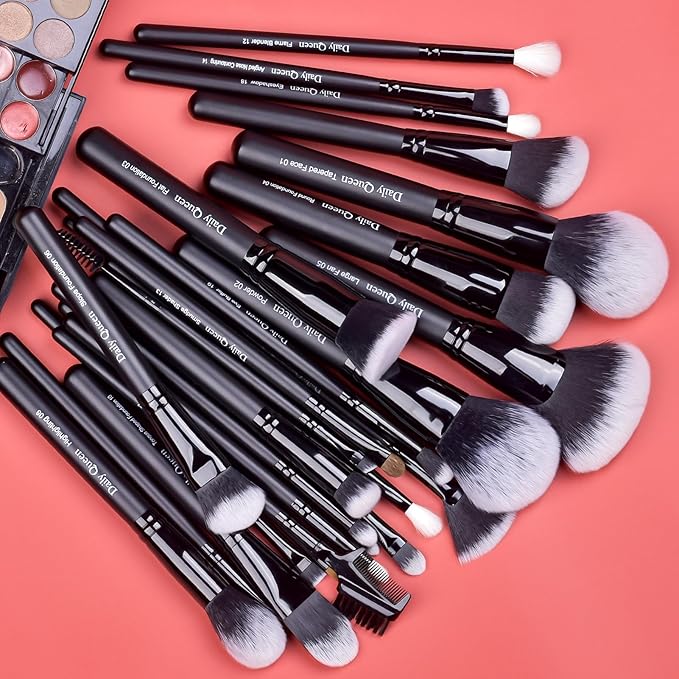 Daily Queen 29pcs Black Professional Makeup Brush Set Kabuki Powder Concealers Eye shadows Blush Eyeliner Eyebrow Contour Eye blending Brushes (29pcs brush)