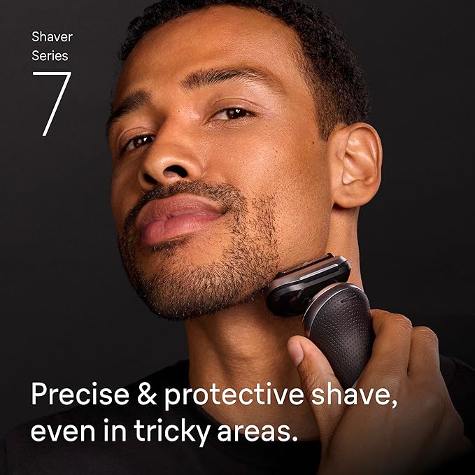Braun Electric Razor for Men Series 7, Electric Shaver, Extra Head, Precision Trimmer, 4-in-1 Clean & Charge Center, Case, S7 7185cc