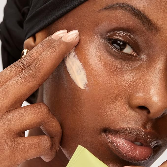 Versed Guards Up Daily Face Sunscreen - Zinc Oxide Mineral for All Skin Types - Lightweight, Skin-Like Non-Nano Sunscreen - Vegan + Pregnancy Safe (1.7 oz)