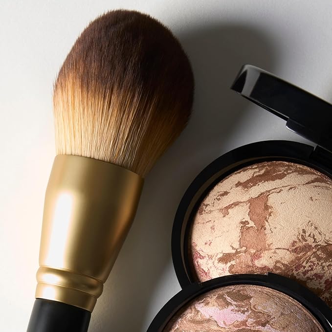 LAURA GELLER NEW YORK Cosmetic Professional Makeup Brushes - Cruelty-Free - Classic Bronzer Brush