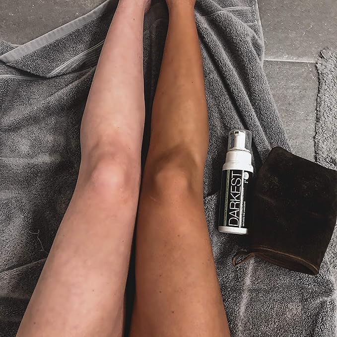Ultra Dark Starter Pack: Ultra Dark Sunless Tanning Mousse + Applicator Mitts