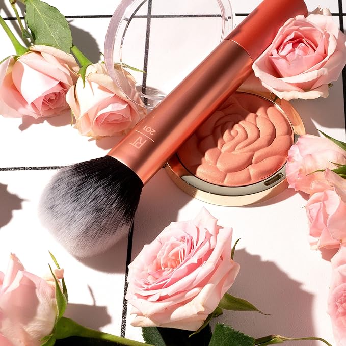 Real Techniques Ultra Plush Powder Makeup Brush, For Setting Powder, Bronzer, & Blush, Sheer, Buildable Coverage, Large, Fluffy Powder Brush, Vegan, Cruelty-Free & Synthetic Bristles, 1 Count
