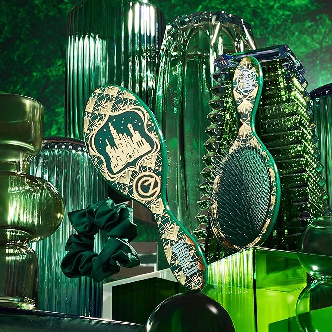 Wet Brush Original Detangler Hair Brush Emerald City (Wicked) Kit - Ultra-Soft IntelliFlex Bristles - Detangling Brush Glides Through Tangles For All Hair Types (Wet & Dry) - 1 Brush & 1 Scrunchie