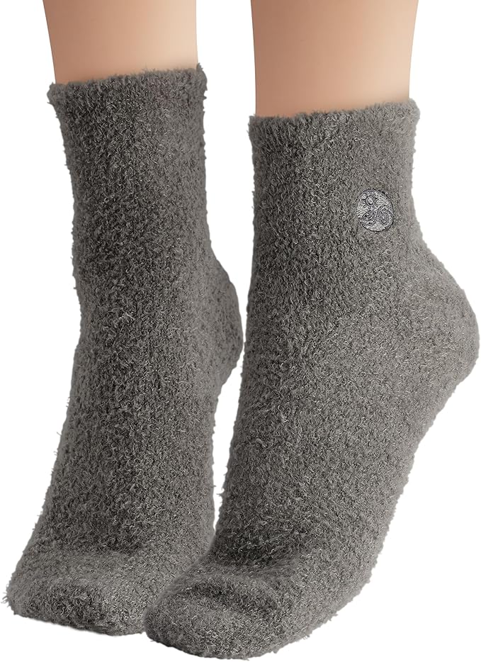 Earth Therapeutics Aloe Socks – Infused w/Aloe Vera & Vitamin E – Helps Dry Feet, Cracked Heels, Calluses – Use with Lotion – Grey/Confetti (2 Pairs)